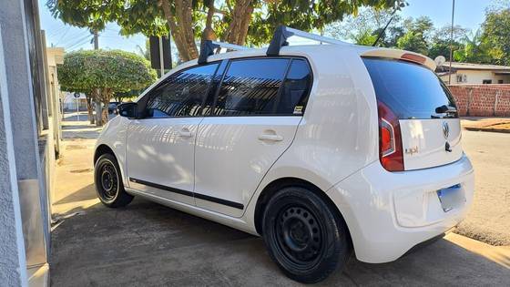 VOLKSWAGEN UP 1.0 MPI MOVE UP 12V FLEX 4P MANUAL VOLKSWAGEN UP 1.0 MPI MOVE UP 12V FLEX 4P MANUAL